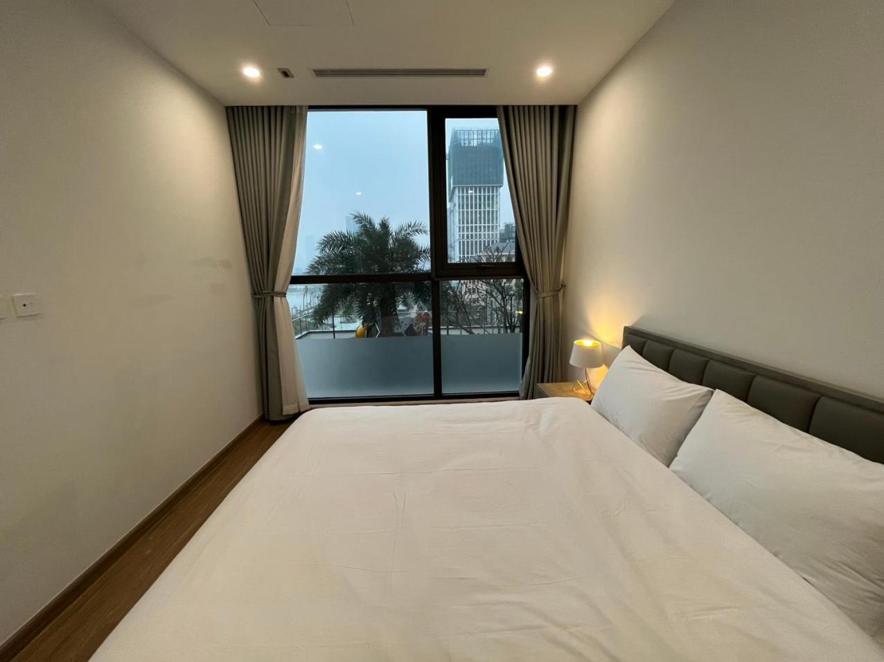 Vinhomes Skylake - 1,2,3 Beds Apartment - Fullhouse/ Spacious Hanoi Buitenkant foto