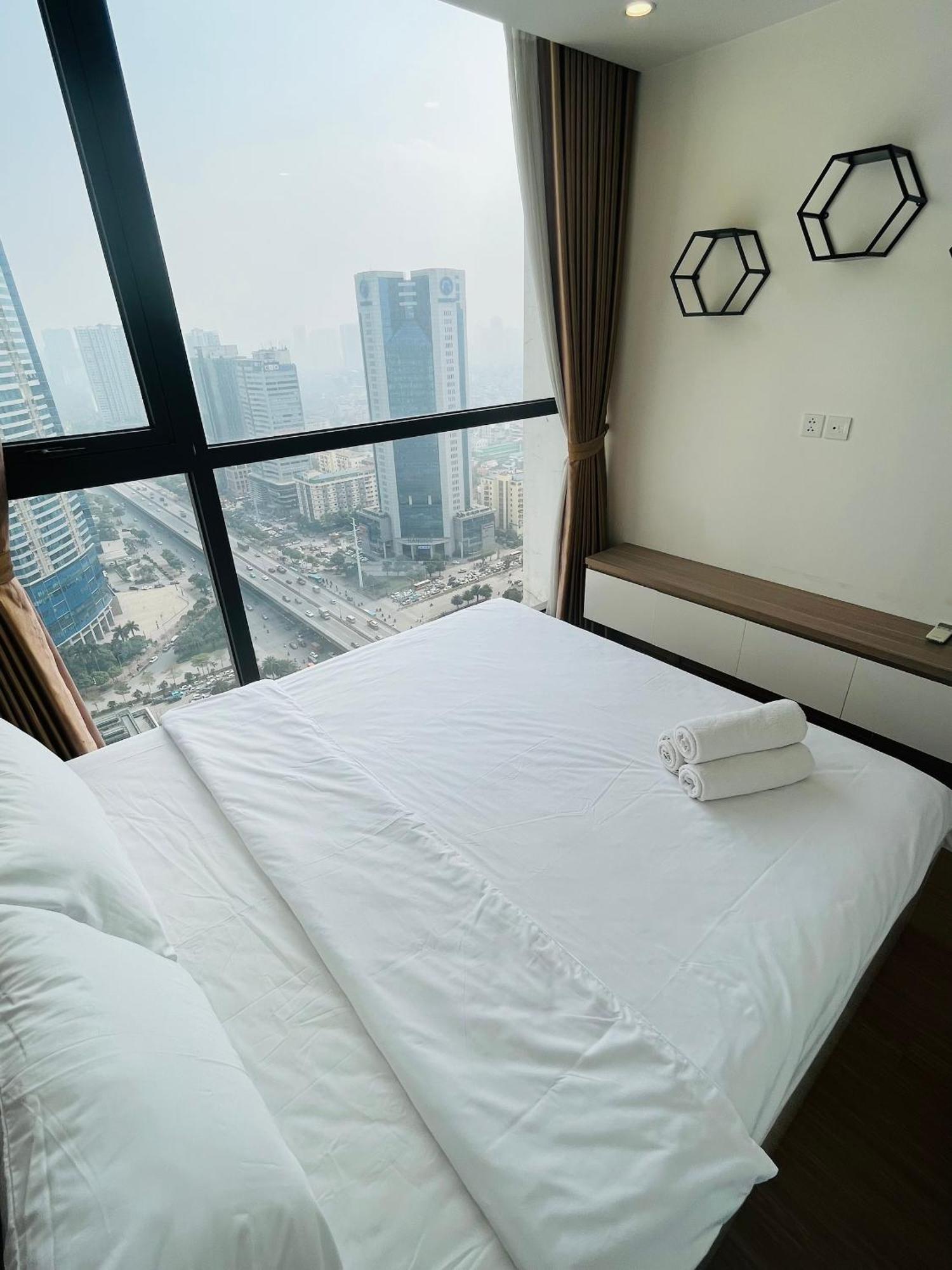 Vinhomes Skylake - 1,2,3 Beds Apartment - Fullhouse/ Spacious Hanoi Buitenkant foto